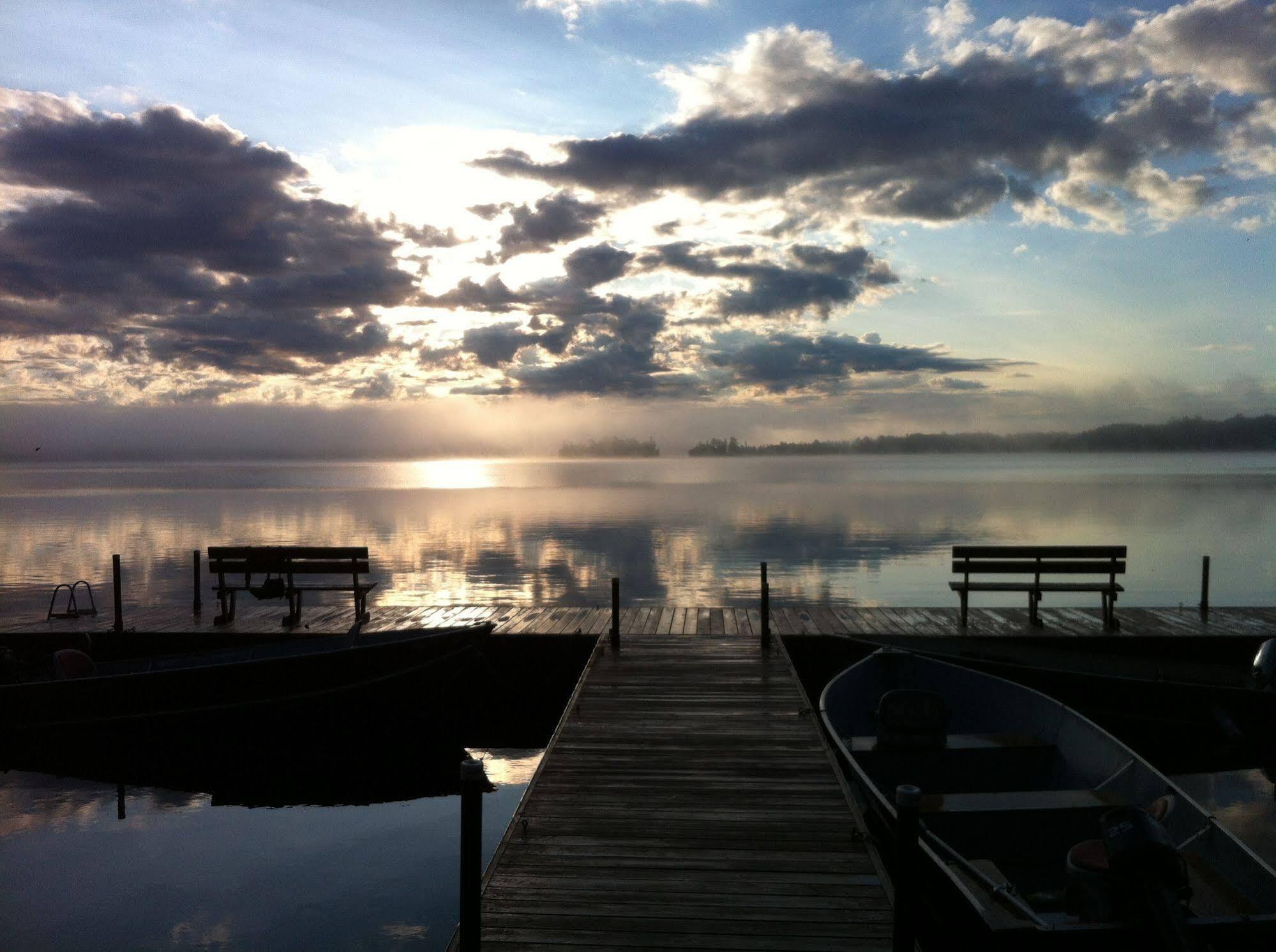 Moose Track Adventures Resort Winton Dış mekan fotoğraf